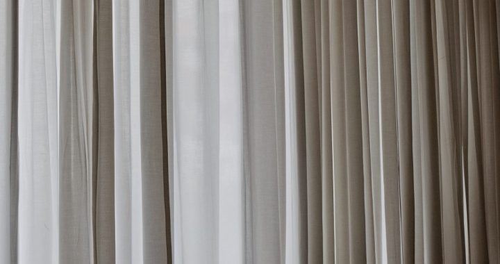 Tiem, kas meklē izvēles brīvību, patiks aizkaru klāsts tiešsaistē