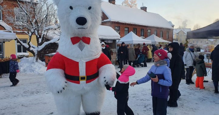 Kandavā svētku tirgošanās