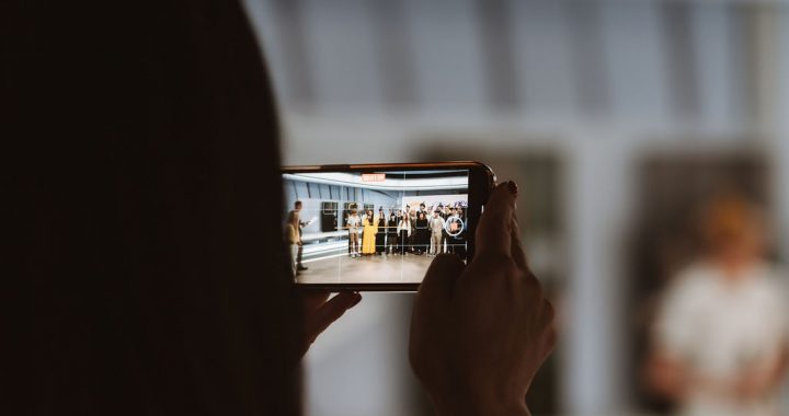 Jauniešus aicina pieteikties seriāla filmēšanai