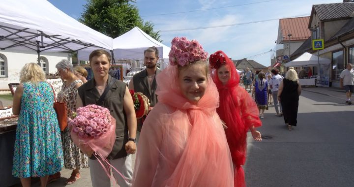 Rožu svētku otrās dienas mirkļi…