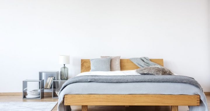 Plašums un komforts – kā izvēlēties piemērotāko divguļamo gultu jūsu guļamistabai
