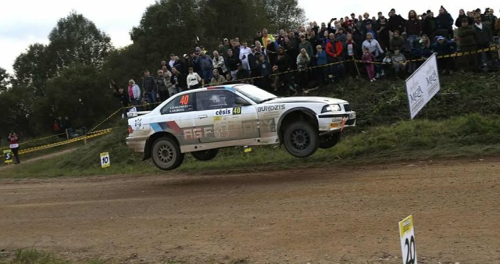 Sezonu noslēdz godalgotajā otrajā vietā