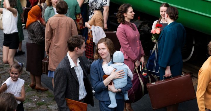 Aicina pastāstīt savas dzimtas stāstus!