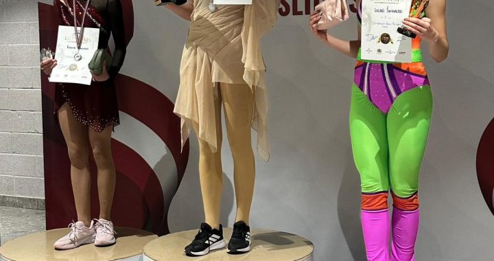 Novada daiļslidotājai – medaļa čempionātā