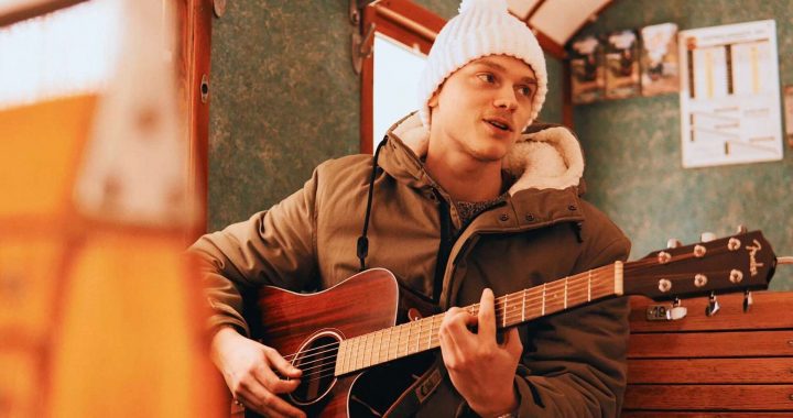 Tukumnieks Denijs Grieze pēc dalības šovā X-Faktors izdod jaunu dziesmu