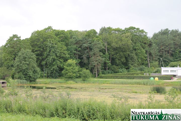 Čigānu ezerā peldēties aizliegts