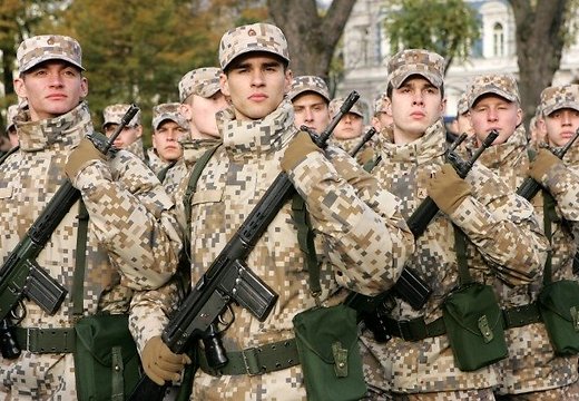 Tauta neatbalsta Latvijas karavīru sūtīšanu uz Mali