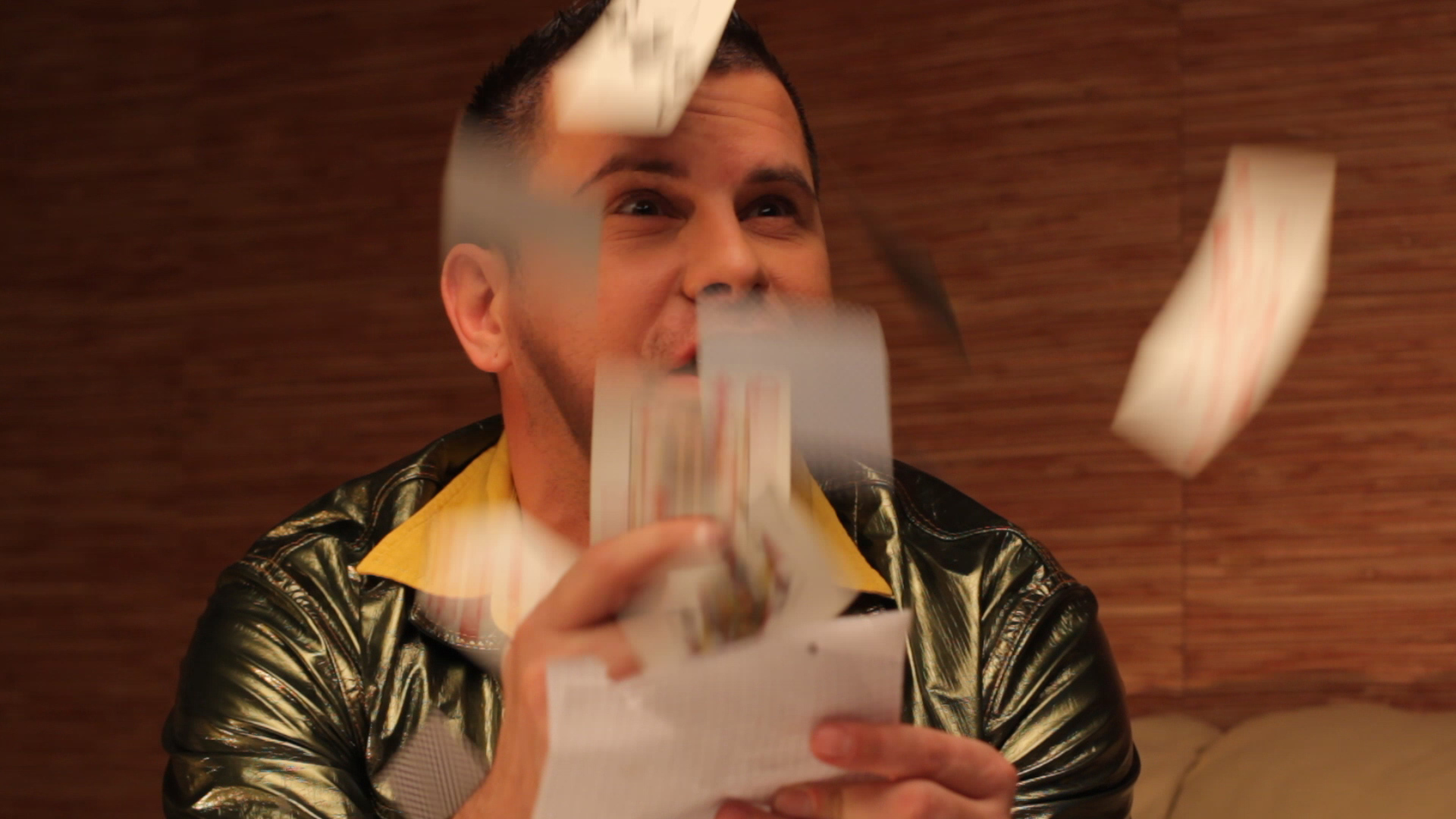 Intars Busulis piedāvā jaunu singlu un video