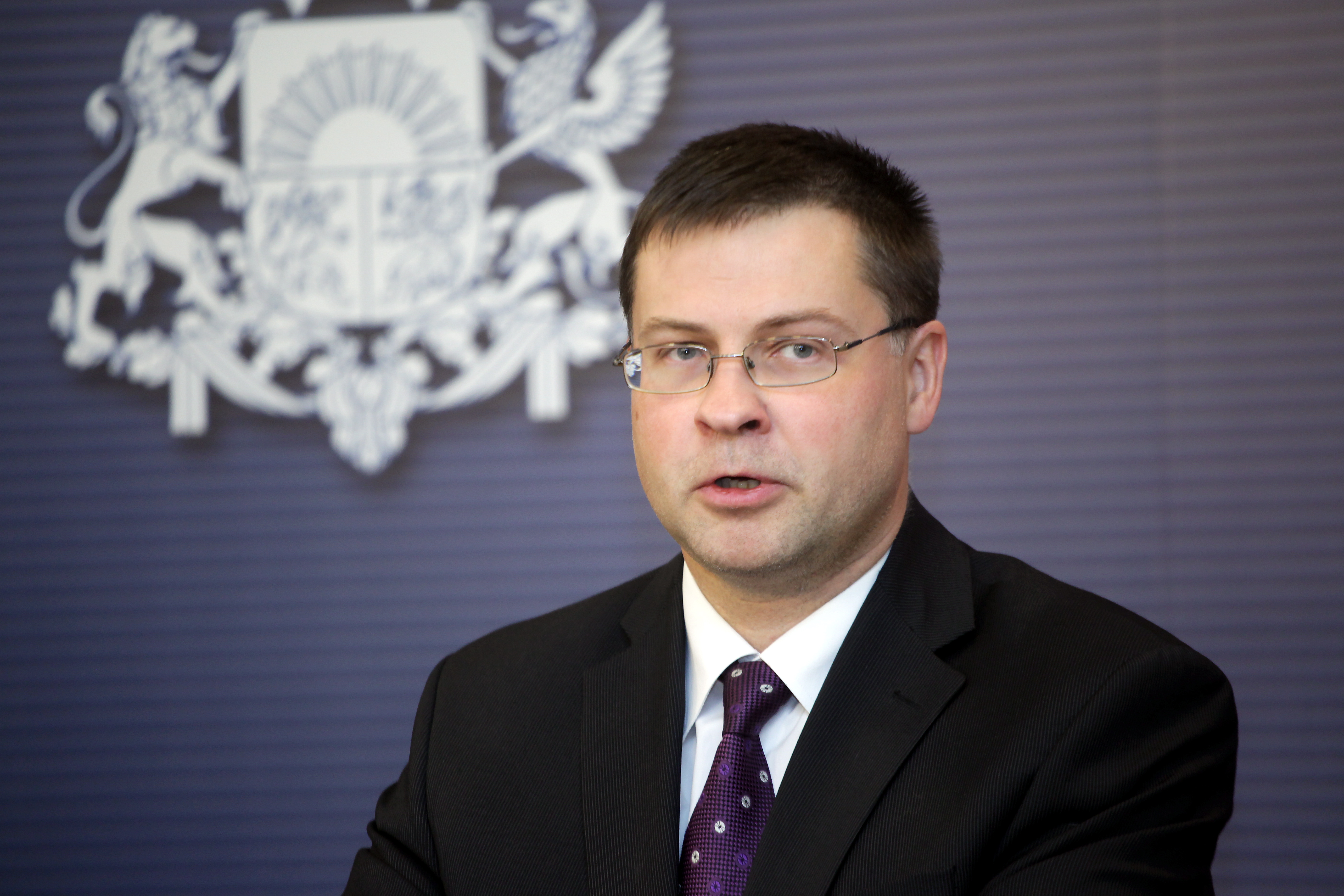 Dombrovskis tautai novēl nenogurstošu darbu