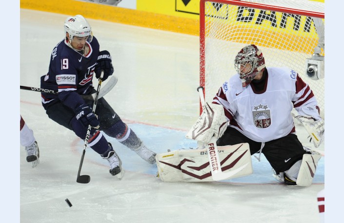 Latvijas un ASV hokeja maču skatījušies 225 tūkstoši cilvēku