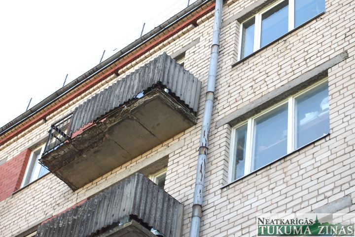 Par balkoniem un apsaimniekošanu