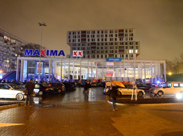 Zolitūdē iebrucis veikala «Maxima» jumts; vismaz 4 bojāgājušie /VIDEO/