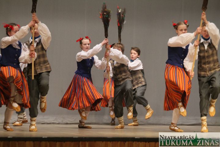 Tautas deju kolektīvu atlases skate Tukumā /papildināts ar FOTO/