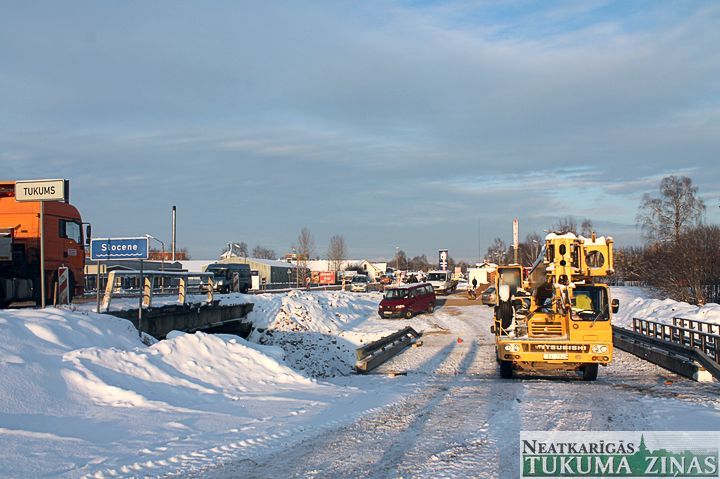 Zemītes ielā jāizmanto pagaidu tilts